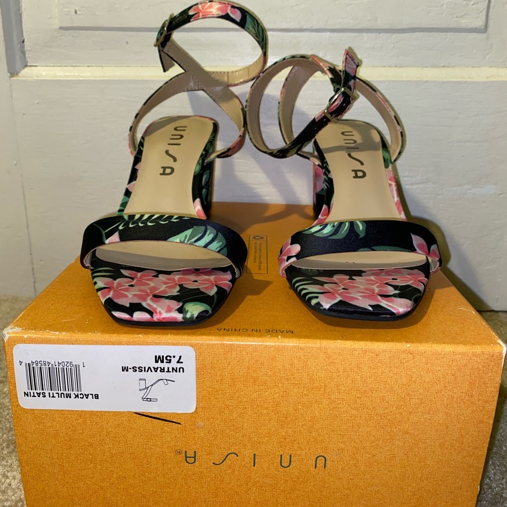 UNISA floral block heels!